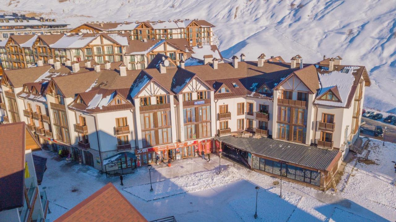 Hostel Gudauri Adventure Buitenkant foto